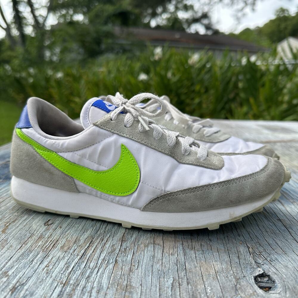 Nike Daybreak dbreak Women’s 9 Sneaker Wheat White Green CK2351-700 - 995